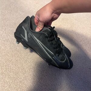 Nike Black and Gray Athletic Cleats